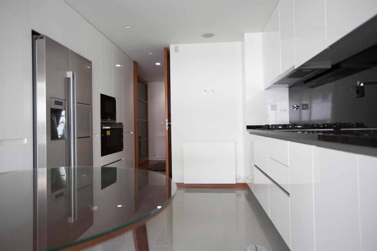 Luxury 3854